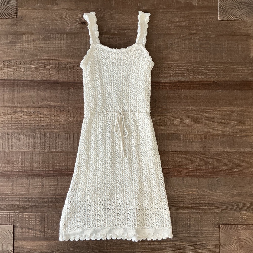 Jessica Simpson Crochet Mini dress Drawstring Waist Scalloped Edges Size Small